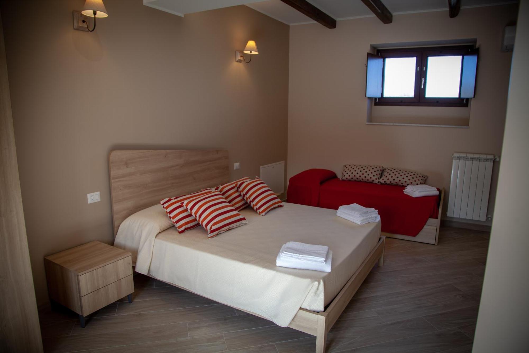Al Centro Casa Vacanze Mistretta Quarto foto